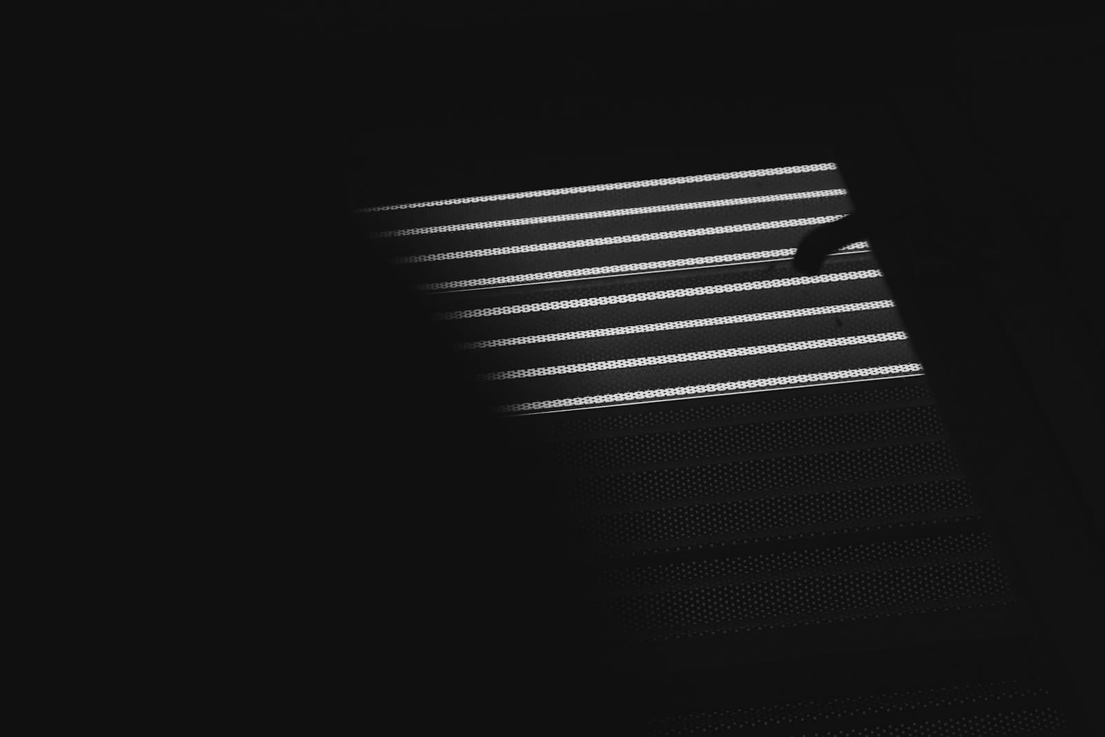 AI Chatbot vs. Custom AI Agent: What Your Business Actually Needs